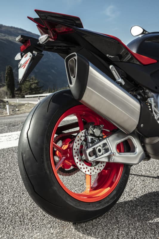 Aprilia Tuono V4 Factory