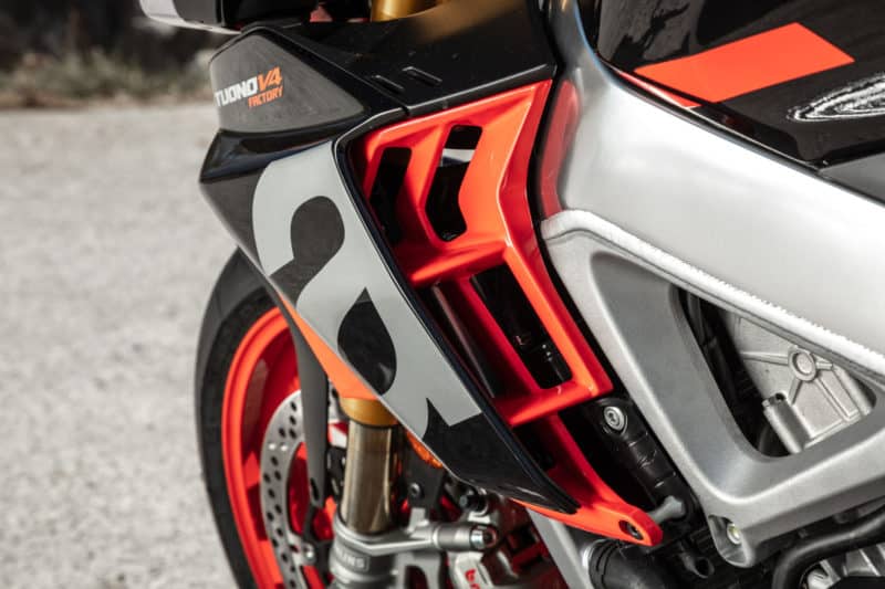 Aprilia Tuono V4 Factory
