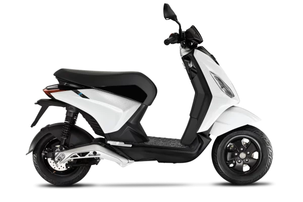piaggio-1-blanc