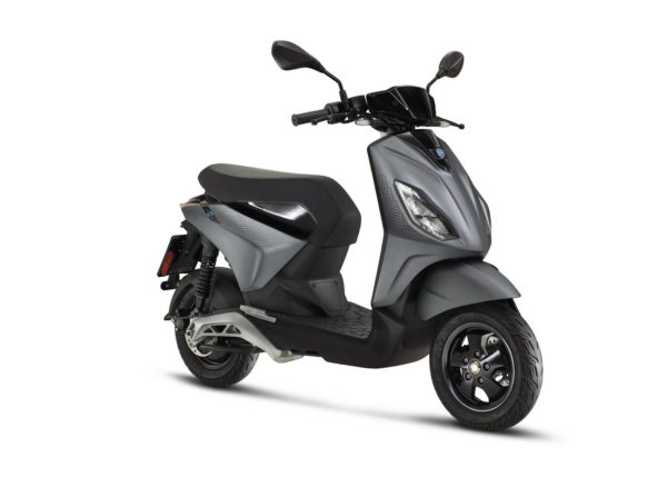 piaggio-1-gris1