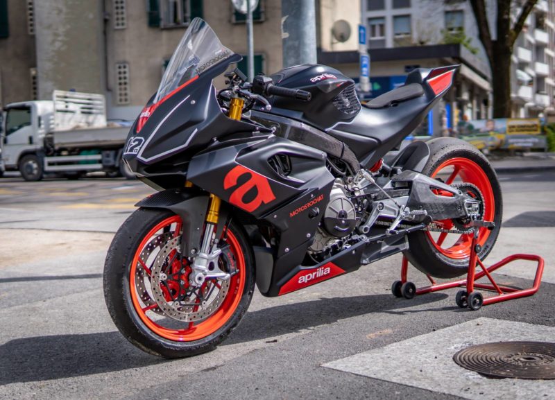 aprilia-rs-660-pista-9